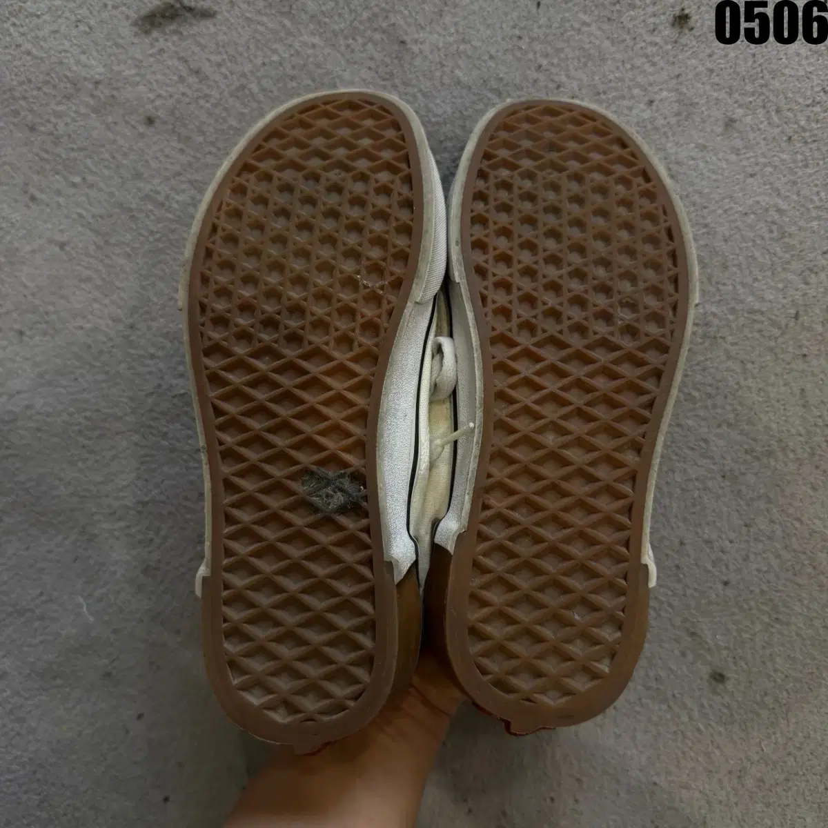 thumbnail-4